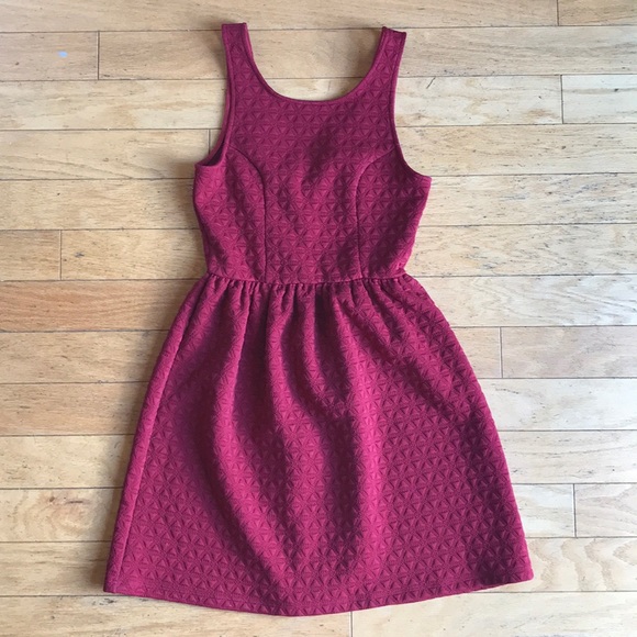 Crimson color fit and flare - Picture 1 of 4